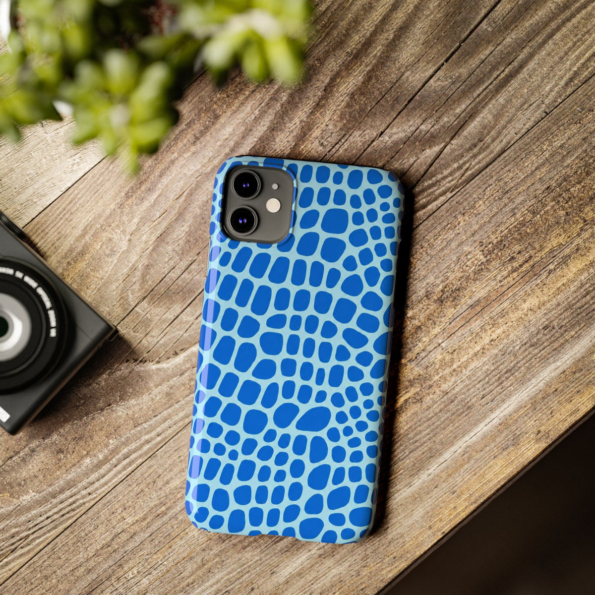 Blue Gator — Slim iphone Case