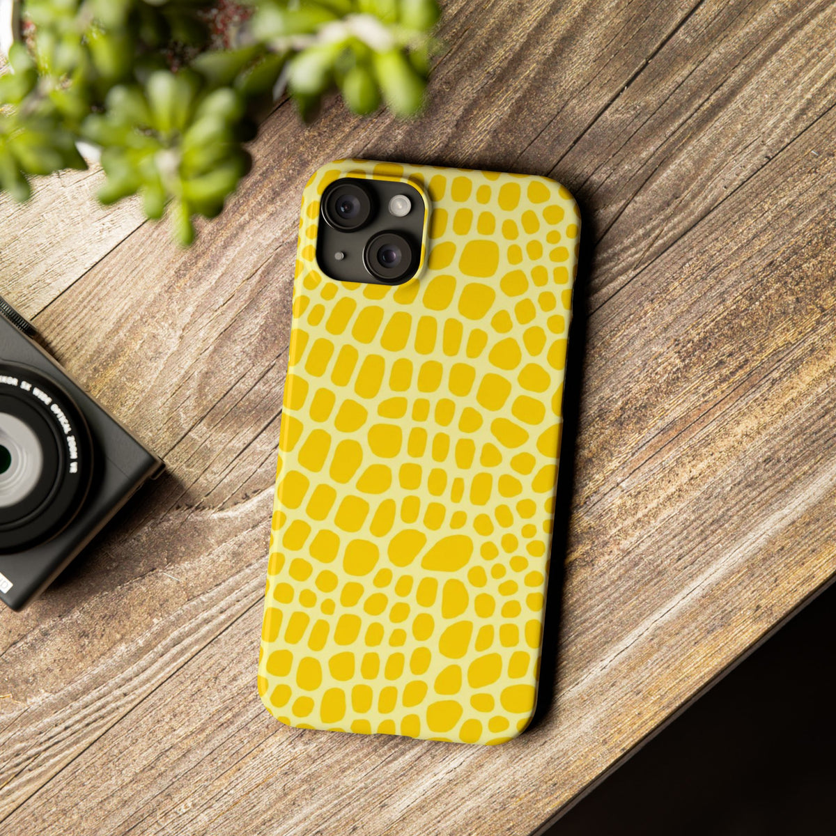 Yellow Gator — Slim iphone Case