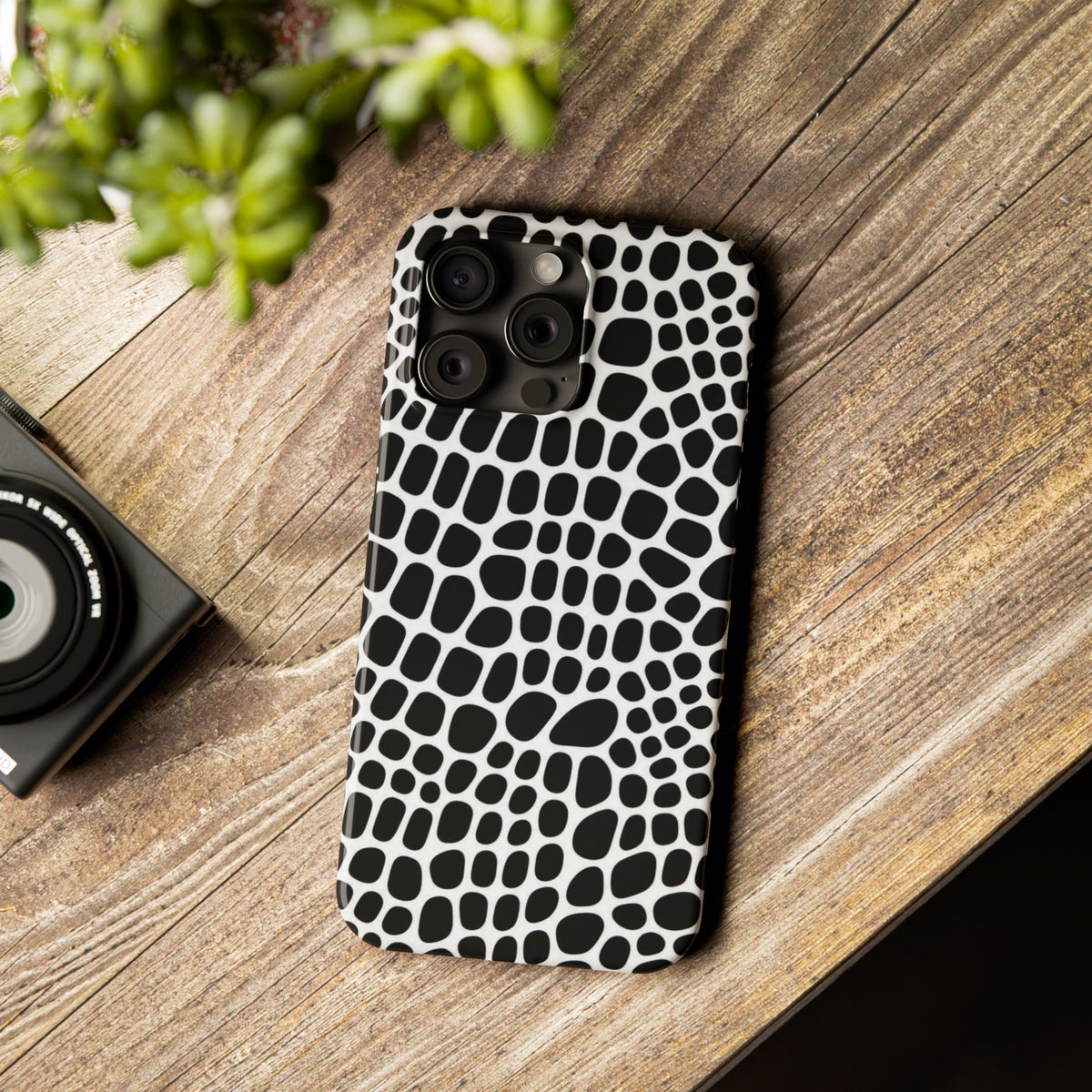 Black and White Gator — Slim iphone Case