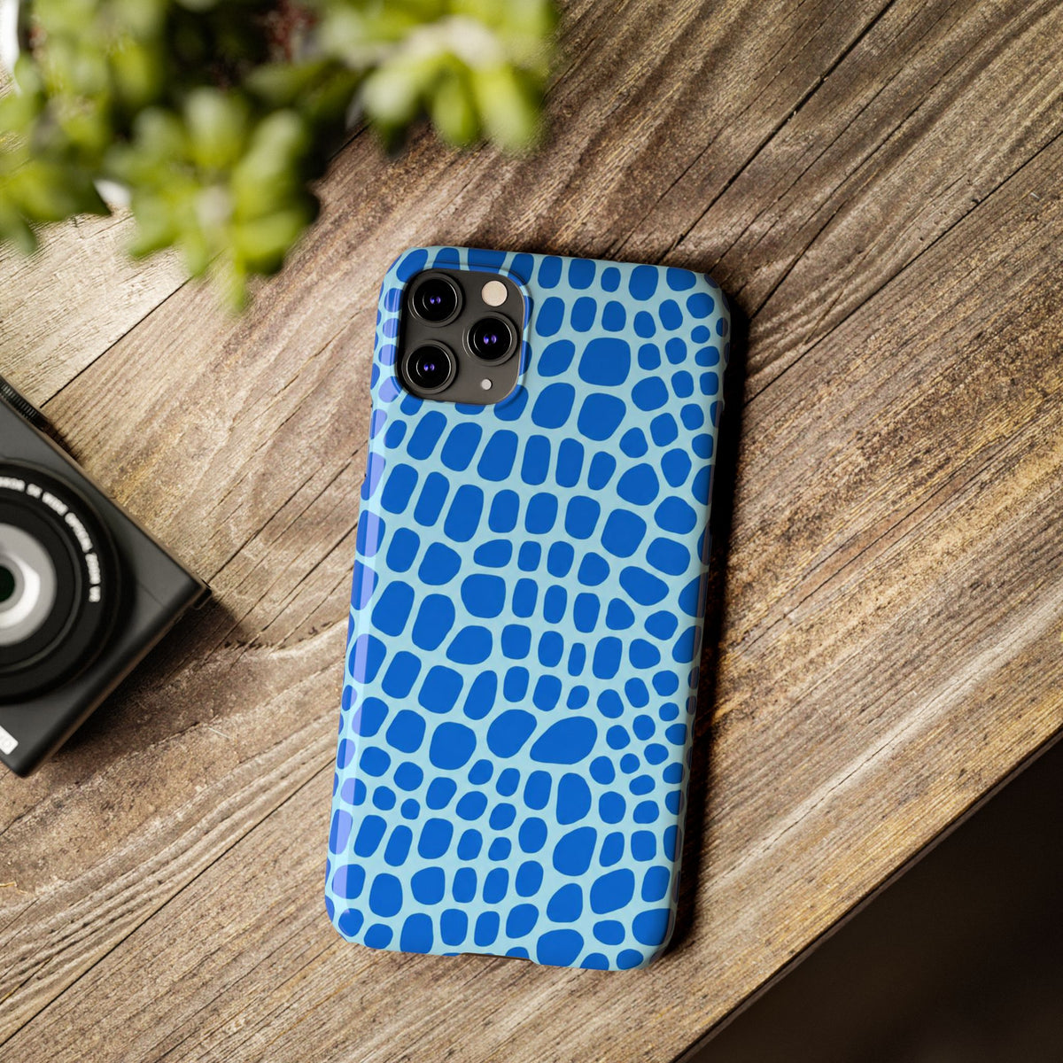 Blue Gator — Slim iphone Case