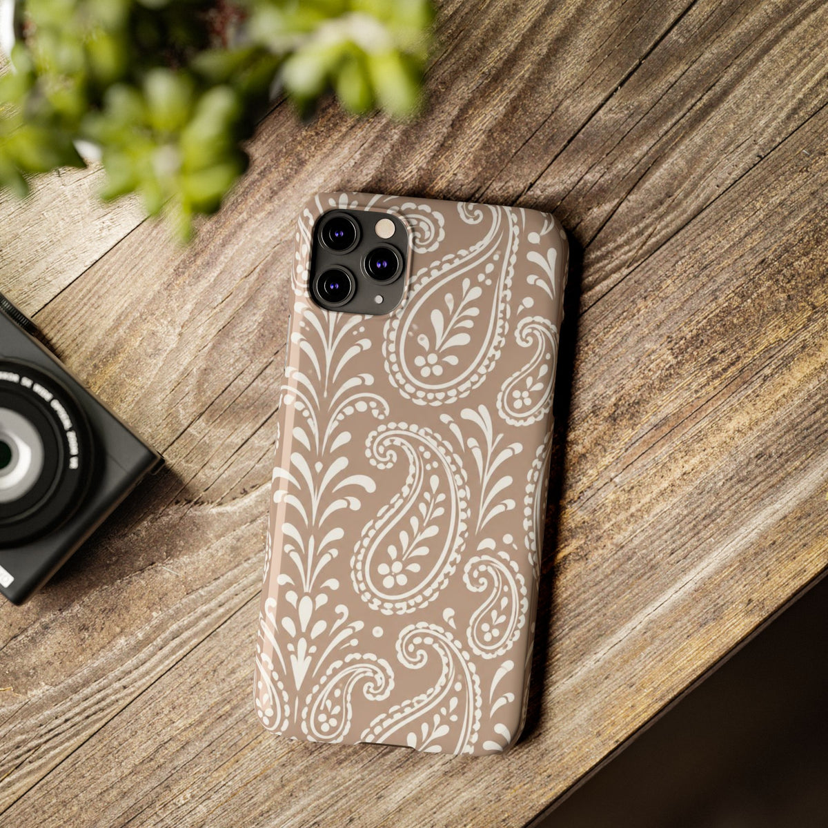 Beige Paisley — Slim iphone Case
