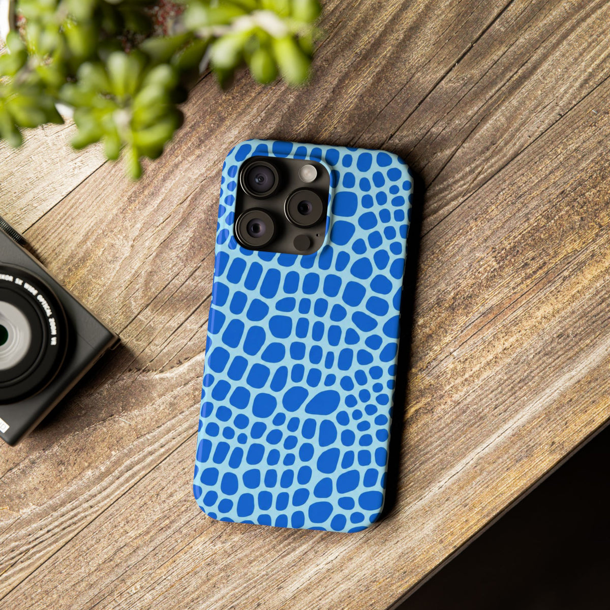Blue Gator — Slim iphone Case