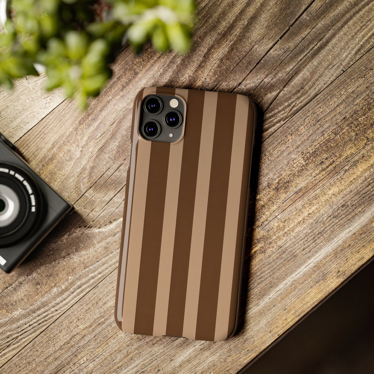 Retro Brown Stripes— Slim iphone Case